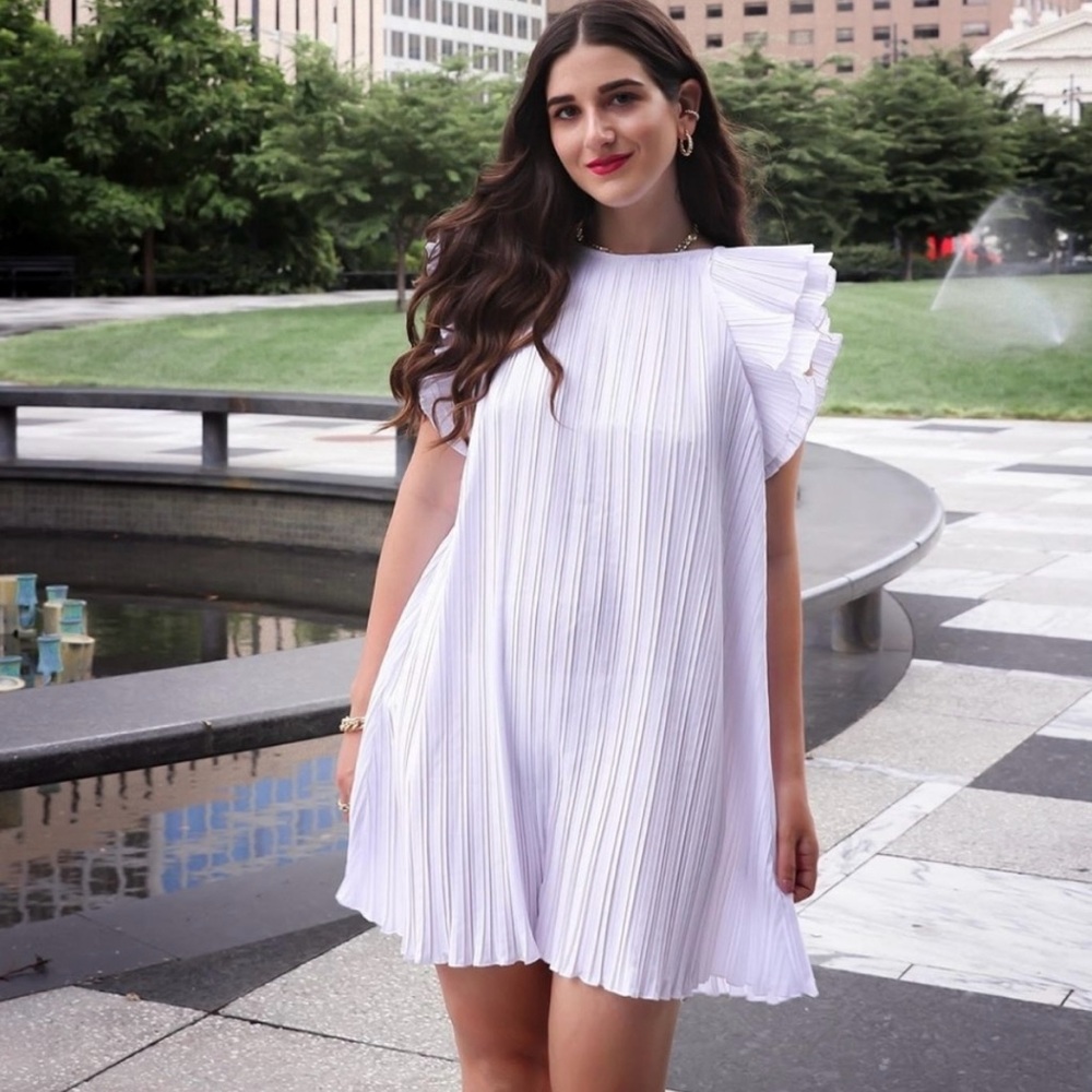 Zara | Pleaded White Dress - Picture 2 of 6